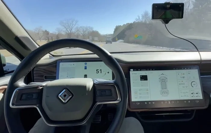 Comma AI/OpenPilot Update -- Watch it in Action on Gen1 Rivian (Video)