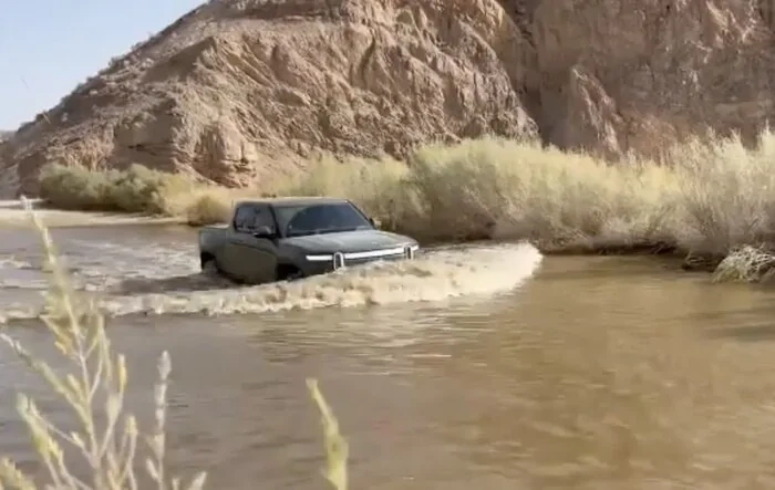 R1T Water Fording / Wading Action