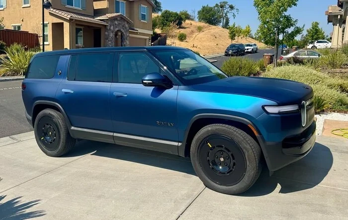 First ever DIY pre-cut Color PPF Wrap for R1S - 12hrs install time
