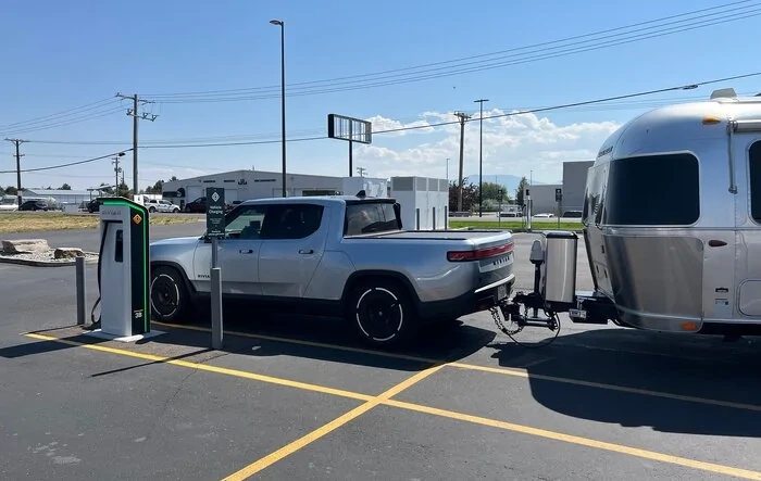 Rivian / Airstream Towing Experience