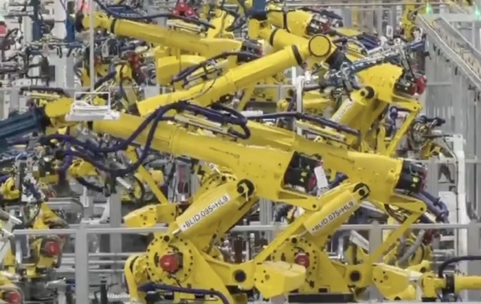 R2 body shop almost ready! (factory video from RJ)
