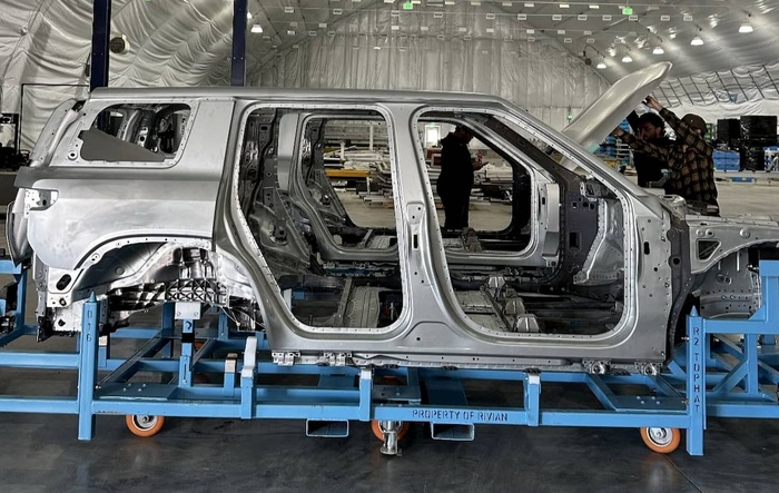 Rivian plans to build up to 175k R2 per year at Normal Plant (says RJ)
