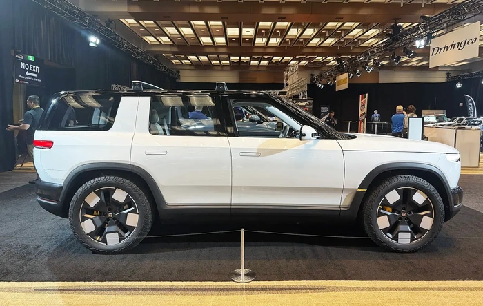 Rivian to display R2 at LA Auto Show 2025