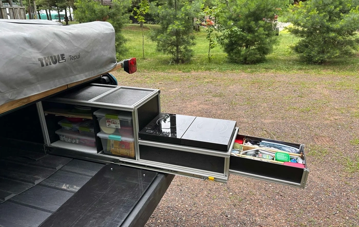 What’s your go-to camp kitchen cooking setup? 🍳