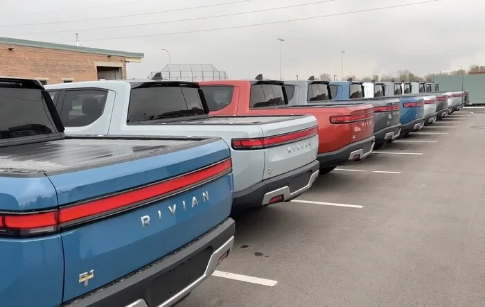 38 New R1Ts in Denver - including Limestone with Forest Edge!!