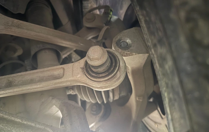 Recall: Rear Toe‑Link Bolts Replacement (affects 19,641 R1 vehicles)