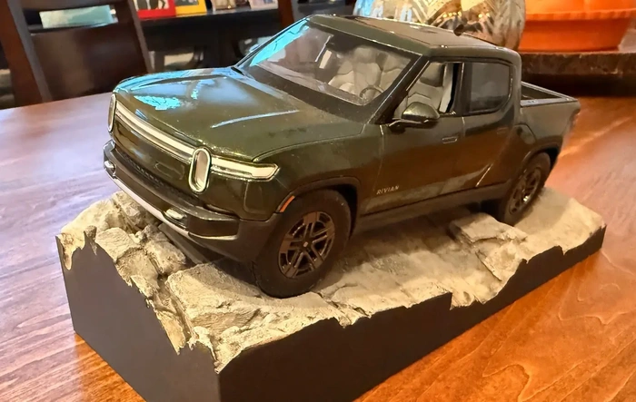 Rivian Die-Cast Model Rock Stand - DIY - 3D Print