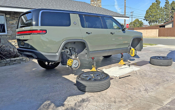 3W Floor Mats Giveaway | What have you done for your Rivian this month?