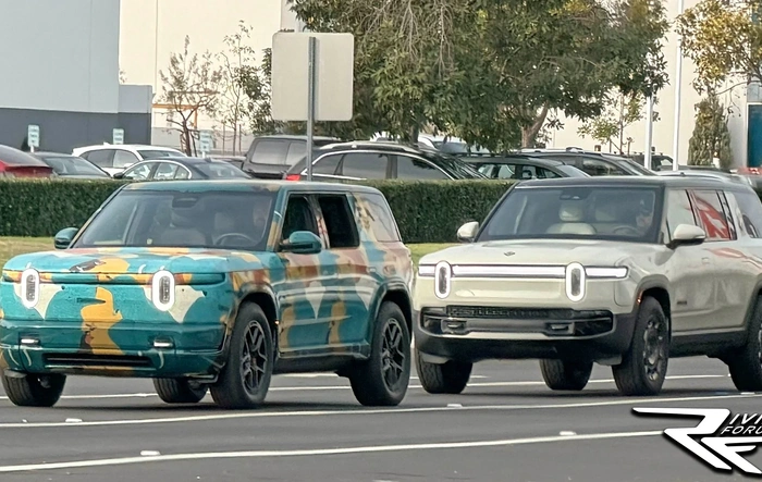 R2 with new wheels & camo spotted with R1S - photos & video
