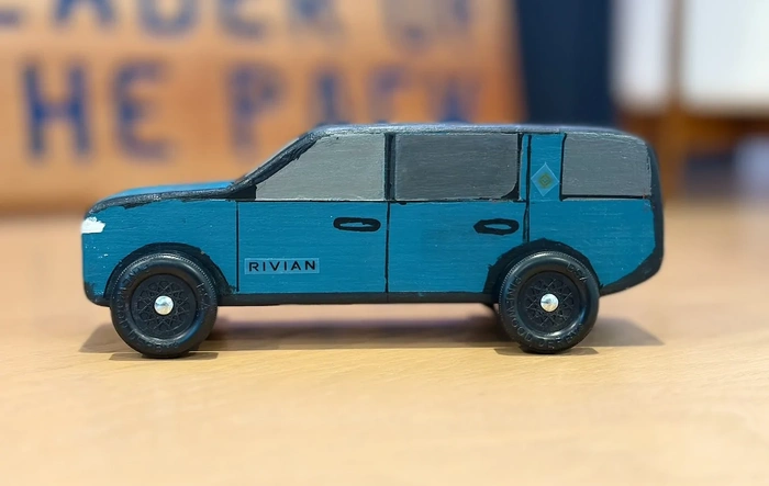 Rivian R1S pinewood derby car