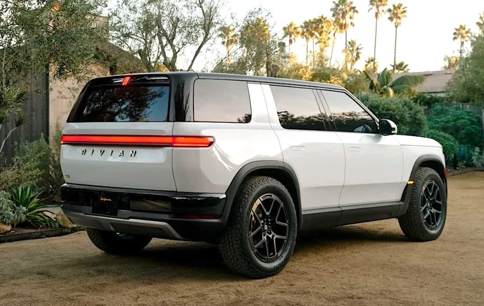 R2 Performance Launch Edition Poll: Are You Interested?
