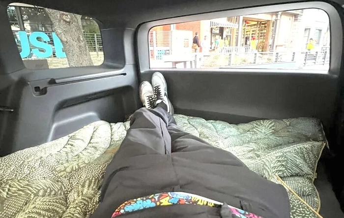 Sleeping / camping in back of R2 cargo area - 6'4" tall person fits (diagonally)