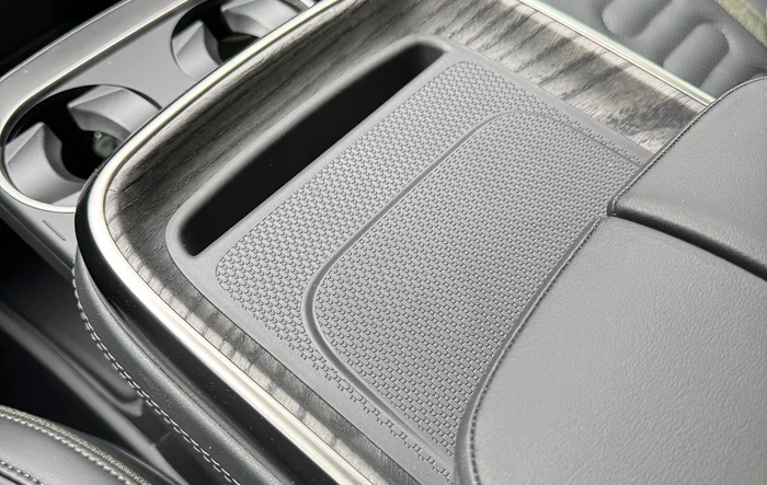 NEW Wireless Charging Pad confirmed - in my 2026 R1T. Works amazingly better!