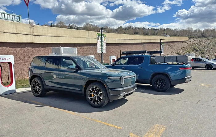 Pre-Production Catalina Cove R2 in the wild (vs. my Rivian Blue R1T)