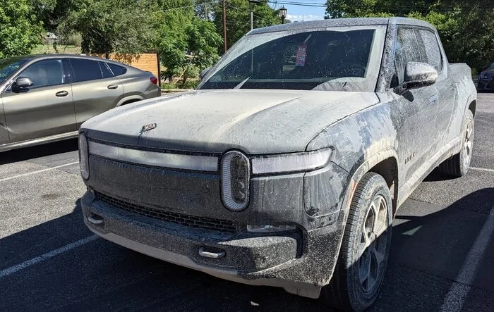 Playing in the mud. Rivian R1T shakedown (w/ videos)