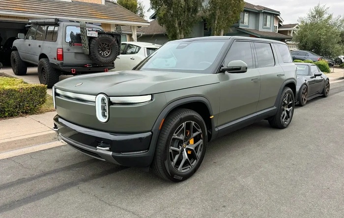 My R2 Delivered (VIN 0686) - First Stealth PPF - Launch Green