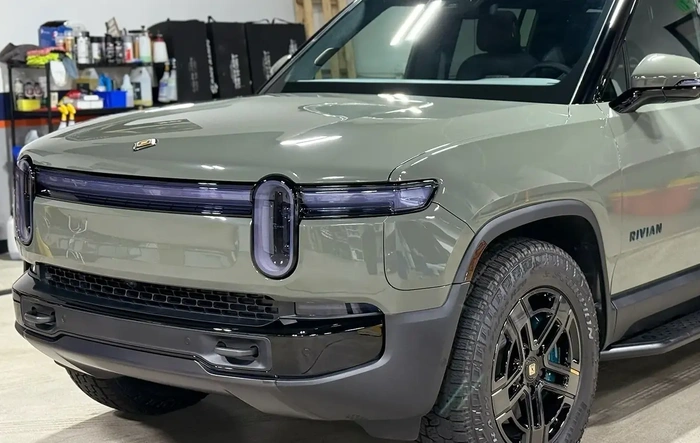 R2 Protection from Seattle ClearBra (PPF, Tint, Window Protection Film)