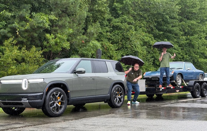 R2 Tow Test -- Maxing Out Towing Payload & Trailer Weight (by Out of Spec)