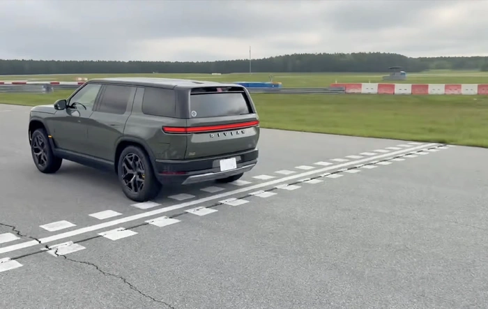 R2 Performance in One Lap Track Test  (Out of Spec)