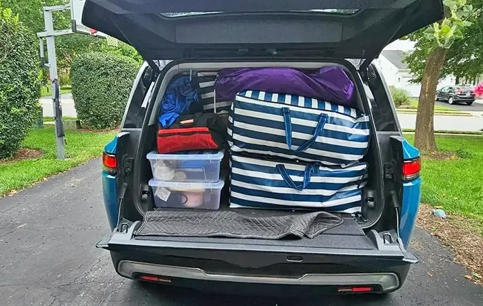 R1S Freshman College Move in Success