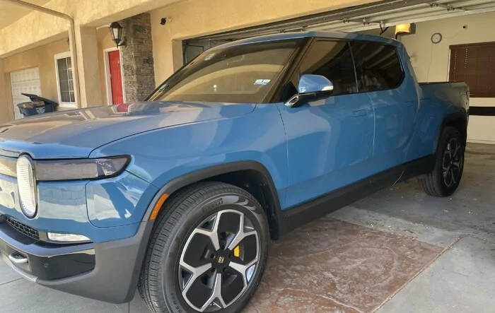 Debadge Rivian R1T - for those curious to see what it looks like