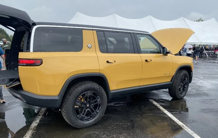 R1S Photos From Rivian Employee Family Day