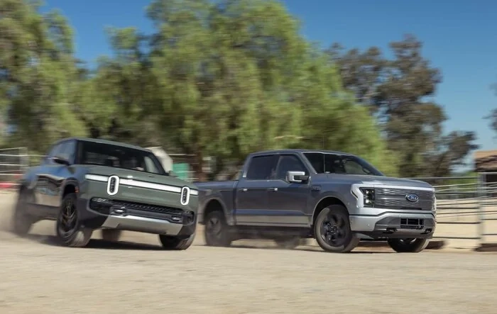 2022 Rivian R1T vs. F-150 Lightning : The Closest Finish in Motortrend History