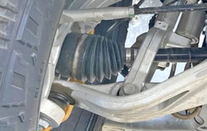 Rivian R1T CV axle failure missed by service center