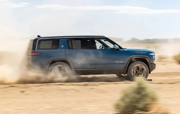 Motortrend R1S First Test Review: Another Showstopper