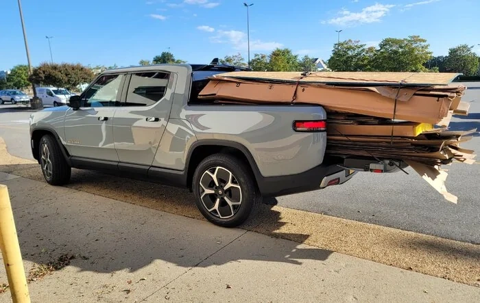 Thoughts after a week of Limestone Rivian R1T ownership