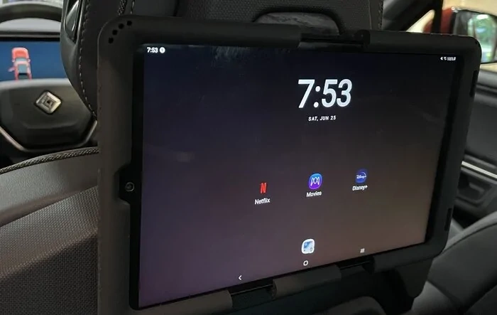 Magnetic Tablet / iPad Holder Mounts installed: feedback, review, notes & photos