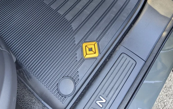 R1S all weather mats arrived - installed photos