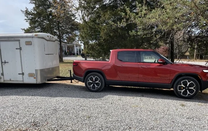2200 lbs Trailer R1T Towing Report